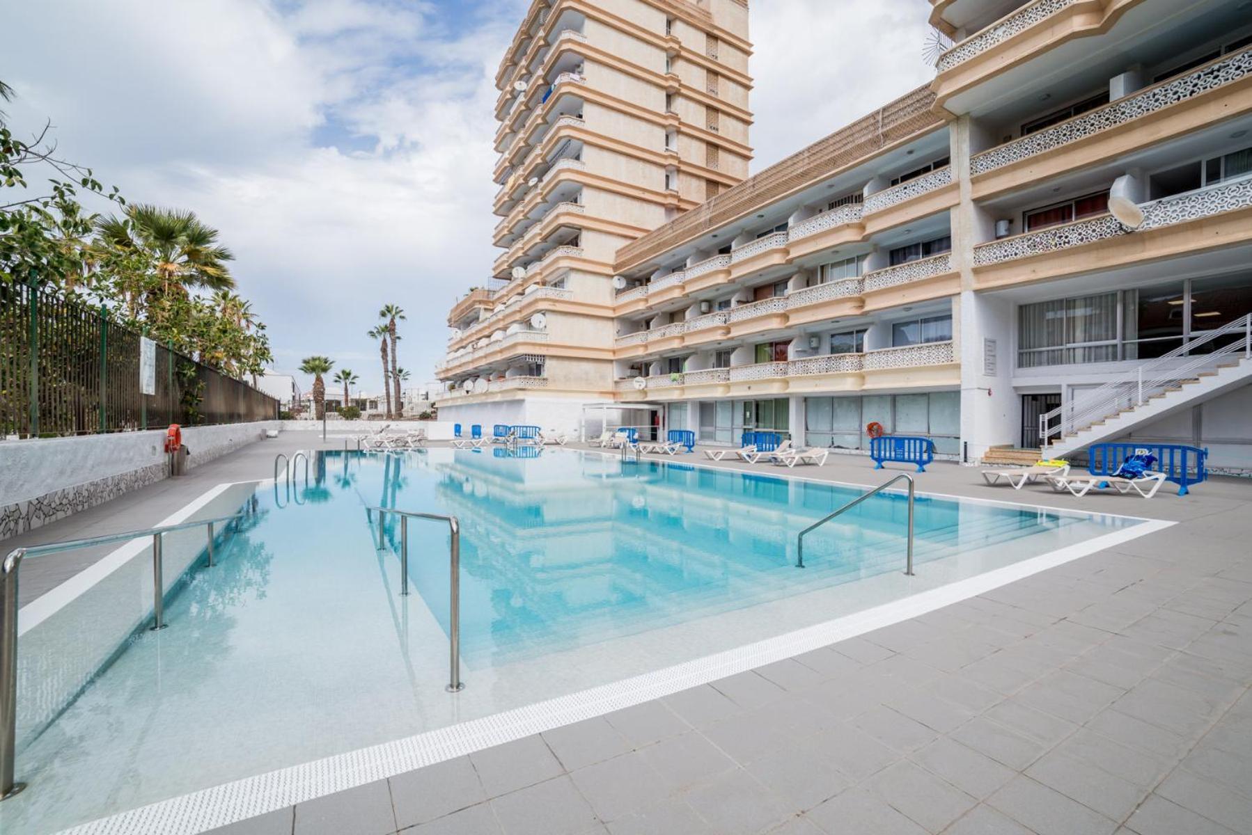 Un Dormitorio En Playa De Las Americas أذيخي المظهر الخارجي الصورة