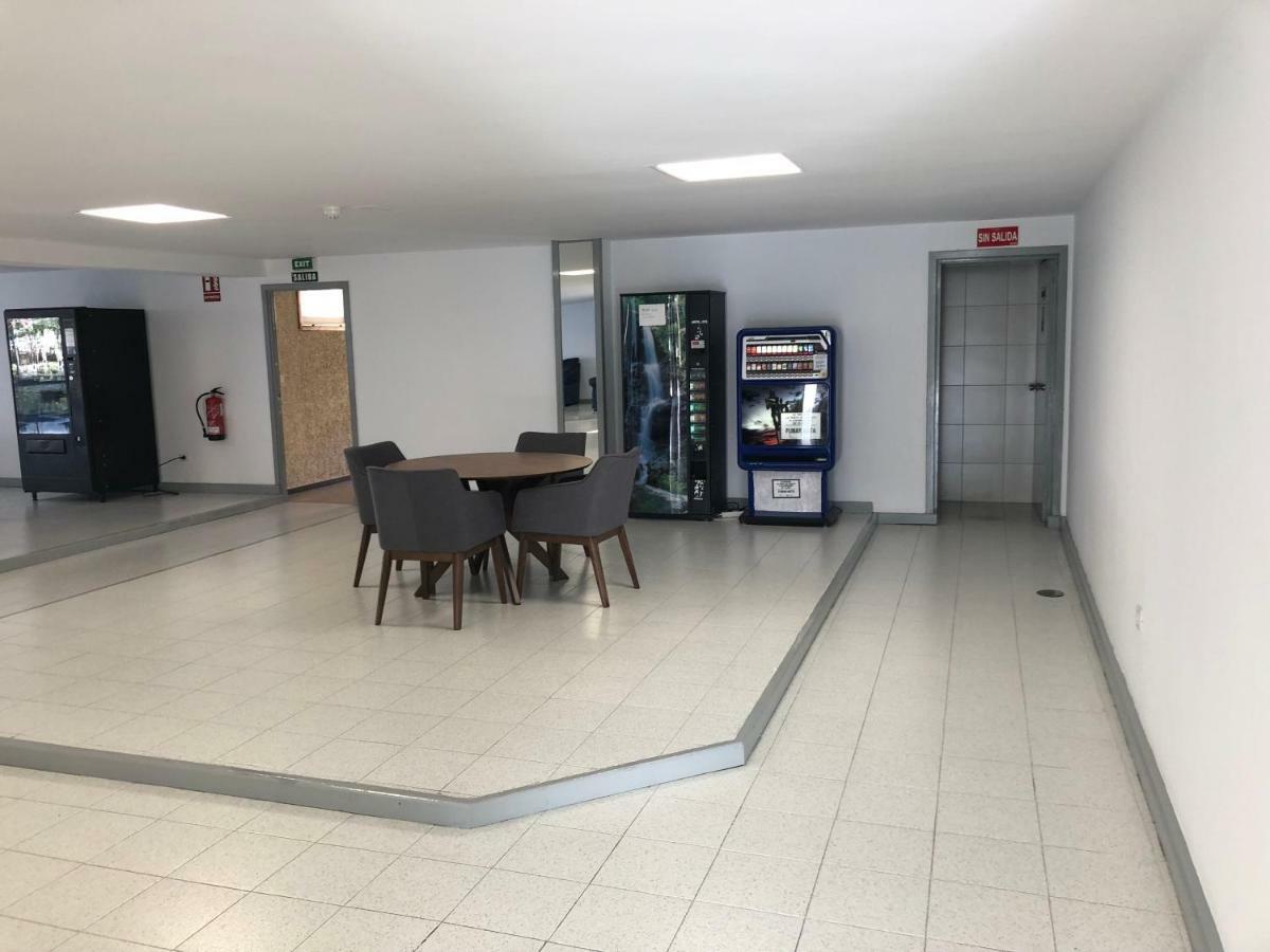 Un Dormitorio En Playa De Las Americas أذيخي المظهر الخارجي الصورة